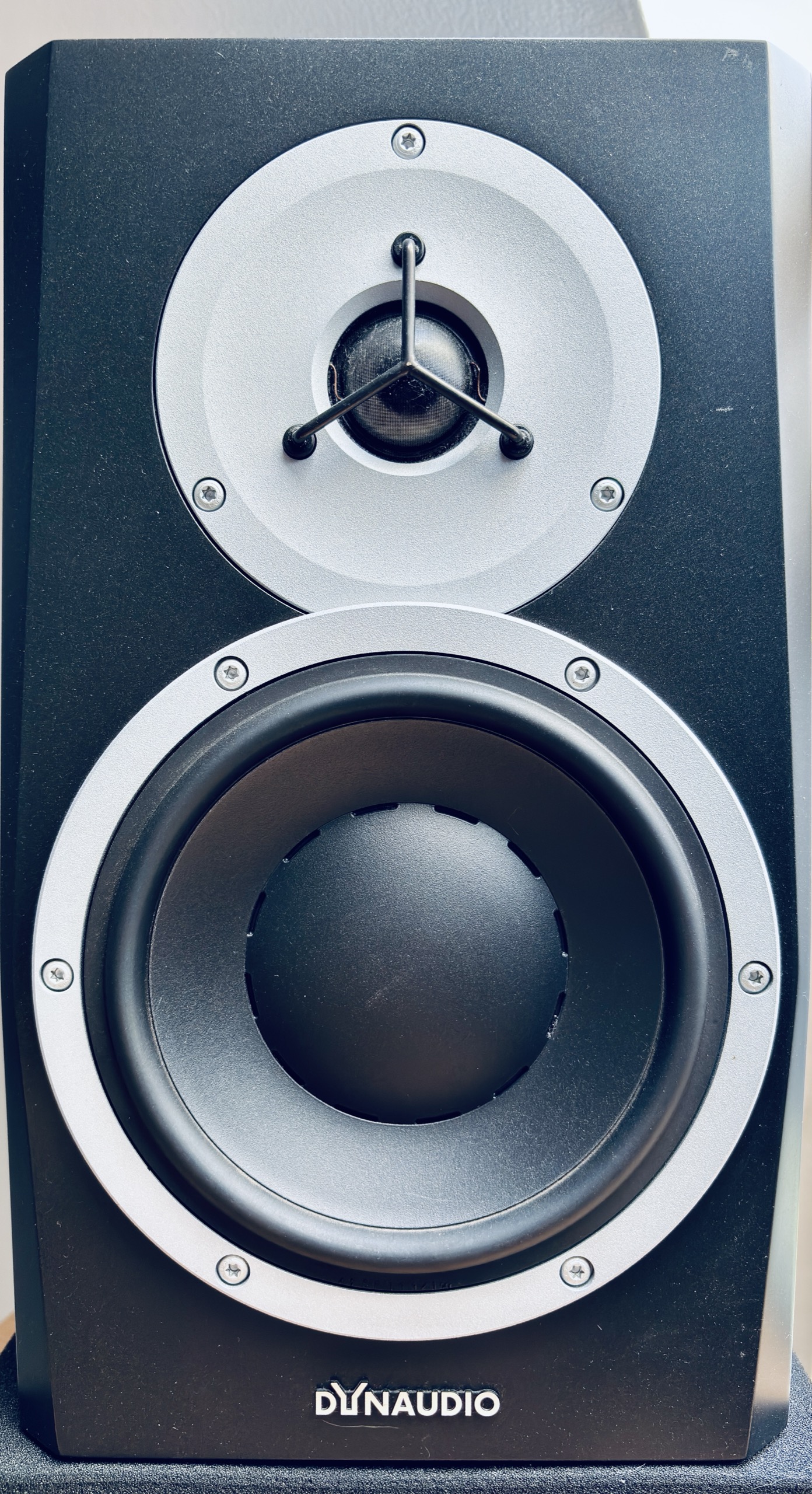 Dynaudio